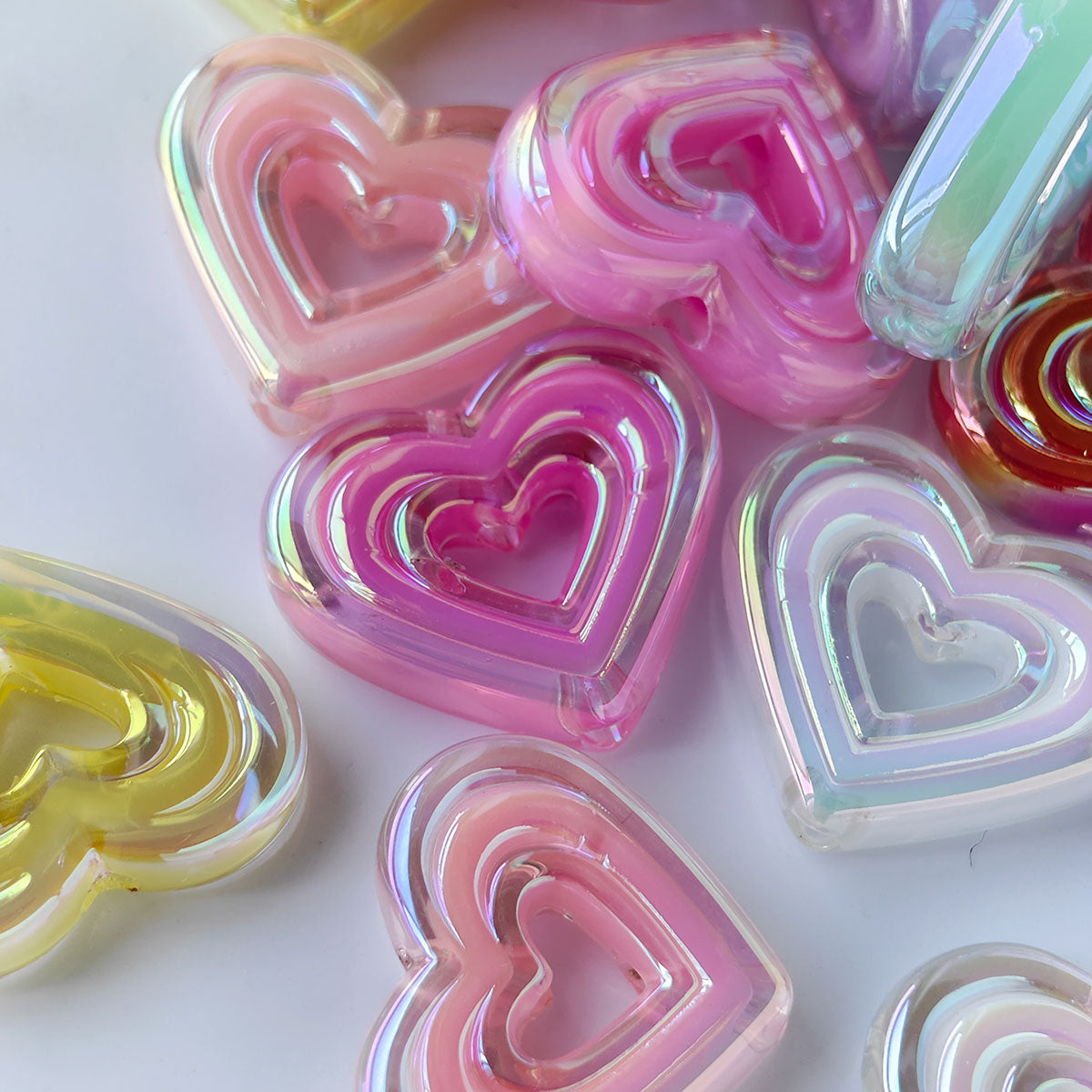 AA002 20pc / bag Acrylic Ab Color Heart-Shaped Diy Jewelry Beads, Random Colors, Great for Diy Pens ,Keychains